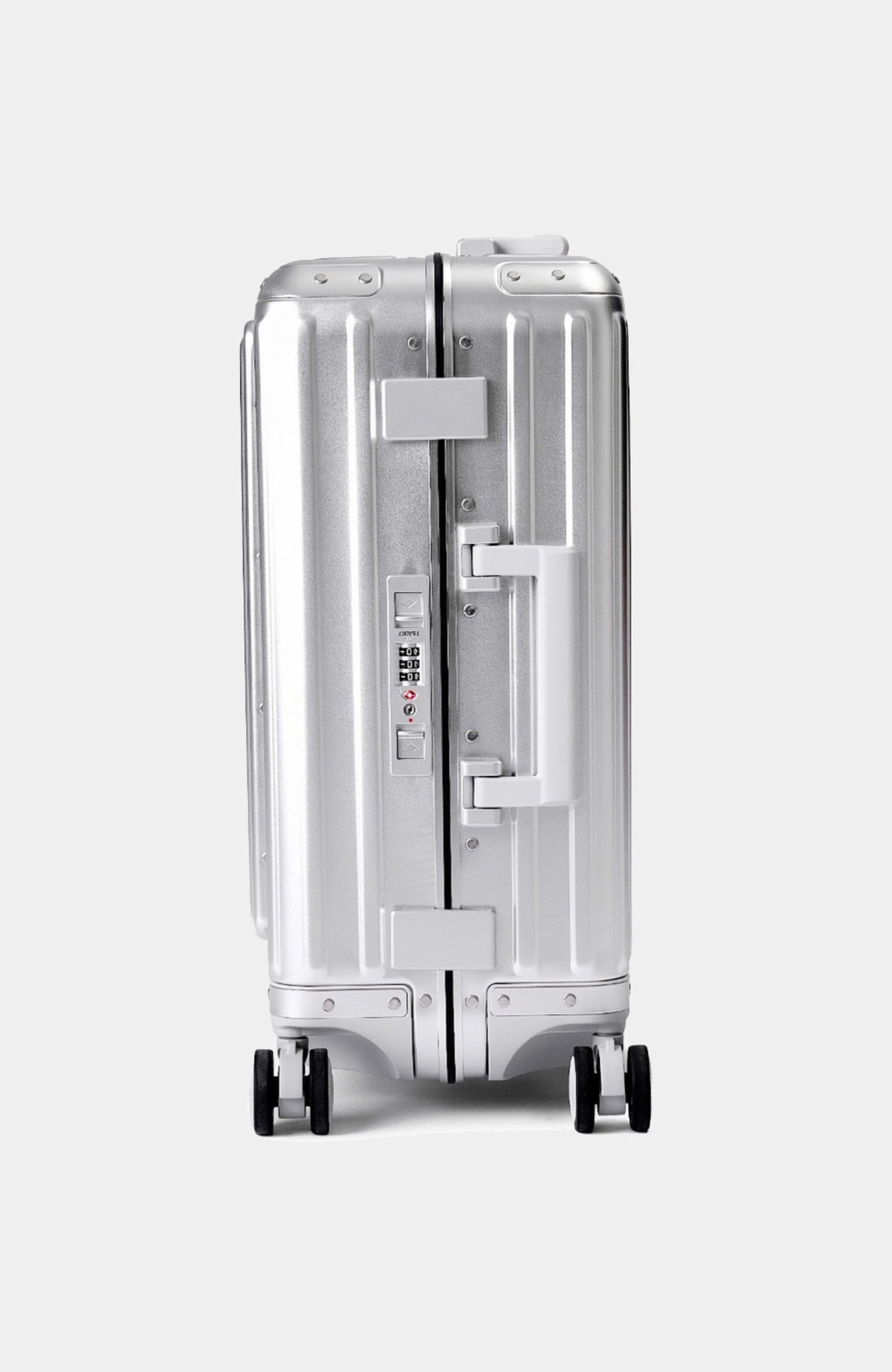 Magallanes 20" Aluminum Carry-On — Silver
